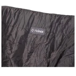 HELINOX Seat Warmer Quilted - Sitzbezug 10 HELINOX Seat Warmer Quilted - Sitzbezug -Outdoor Zelt Verkauf Helinox SeatWarmerForChairOne ScarletIronBlock2028629 2500px