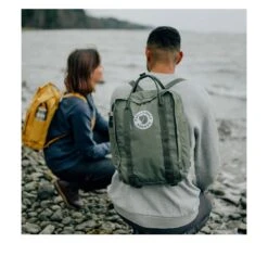 FJÄLLRÄVEN Tree-Kånken - Tagesrucksack -Outdoor Zelt Verkauf square mood fw21 louise whitehouse tree kanken fituna dsc04630 exp 2025 12 07